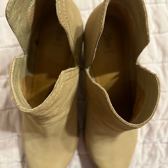 Frye Women's Ankle Boots in Olive Brown - Picture 5 of 5